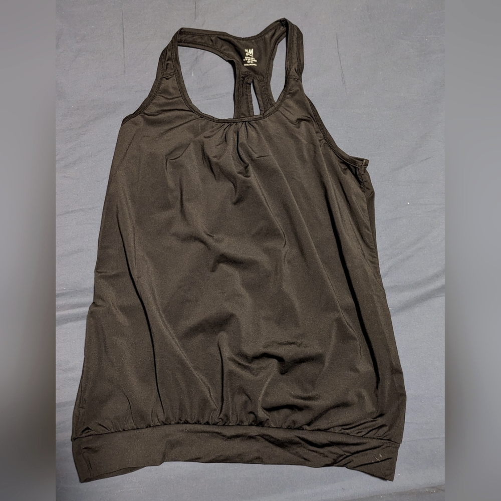 H&M black workout tank top. Small.
